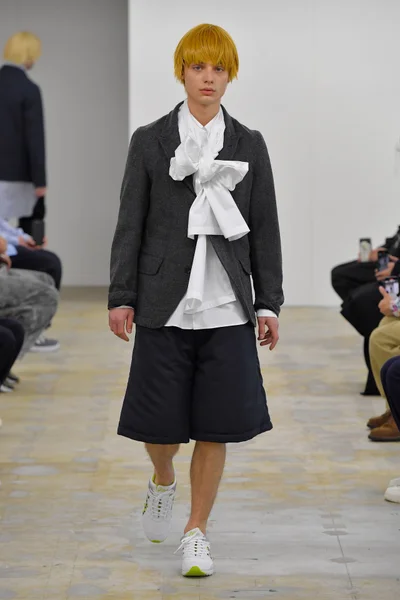 Look 2